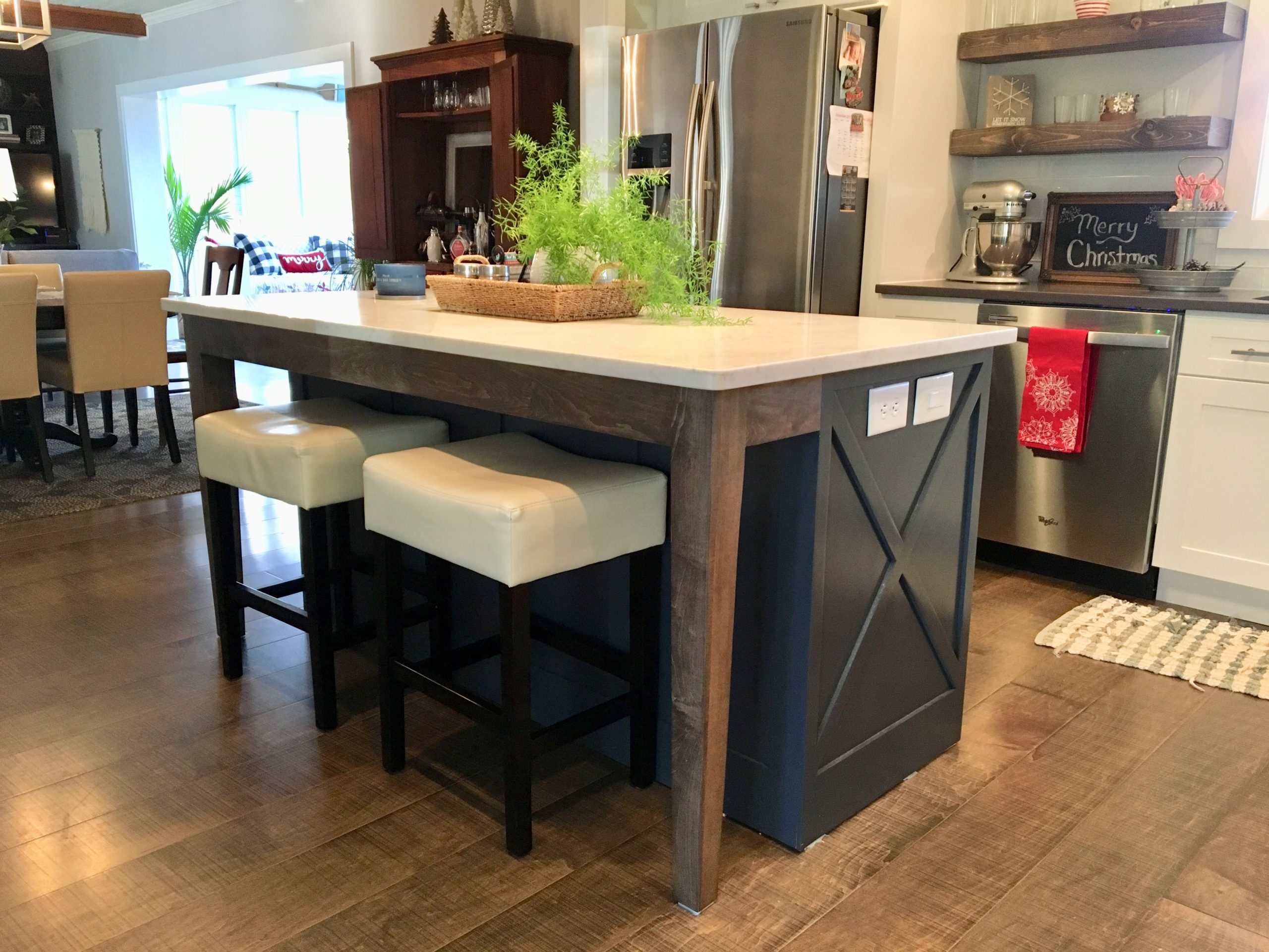 154 Periwinkle Lane kitchen Island