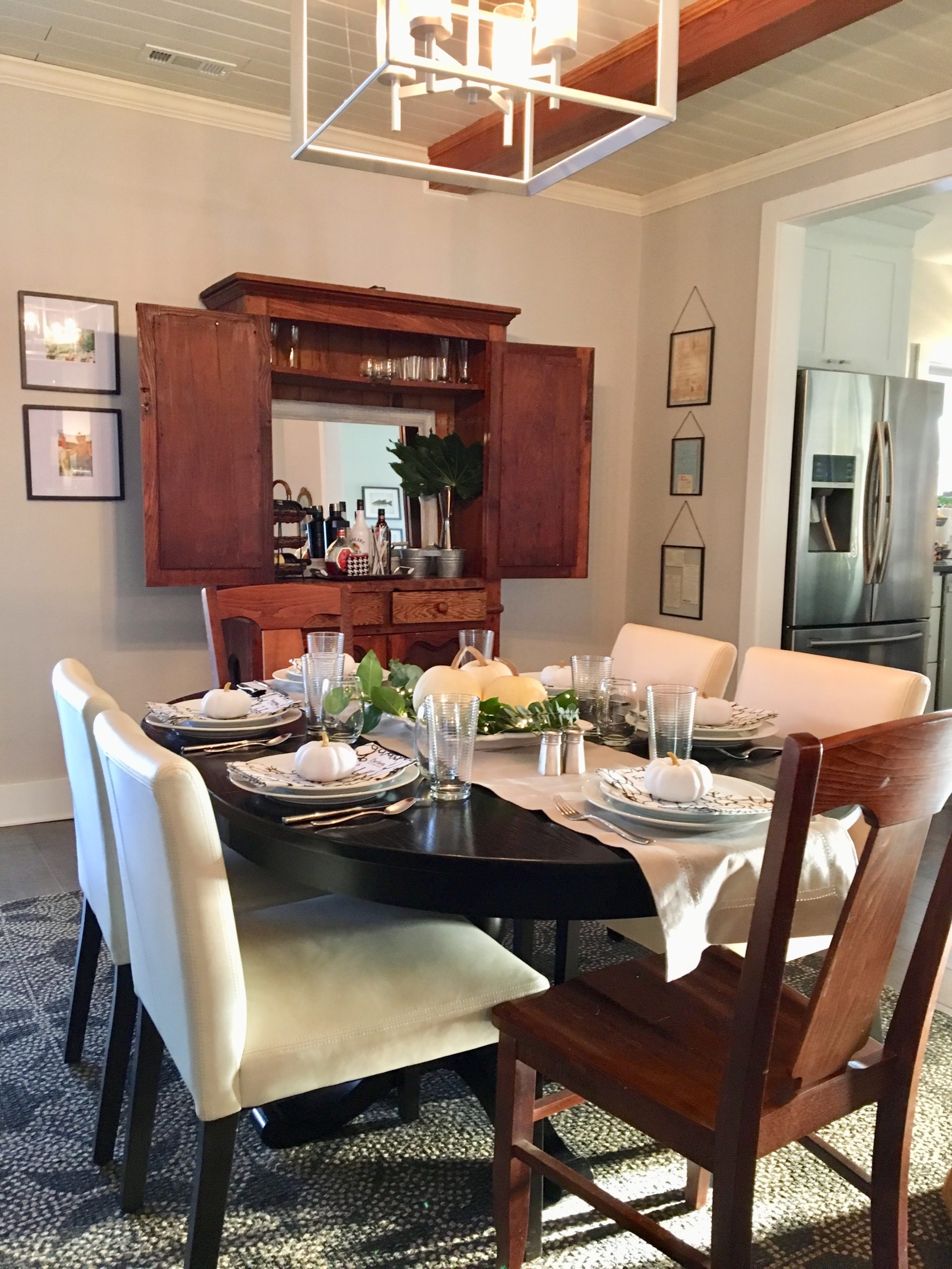 Thanksgiving 2017 dining room 5